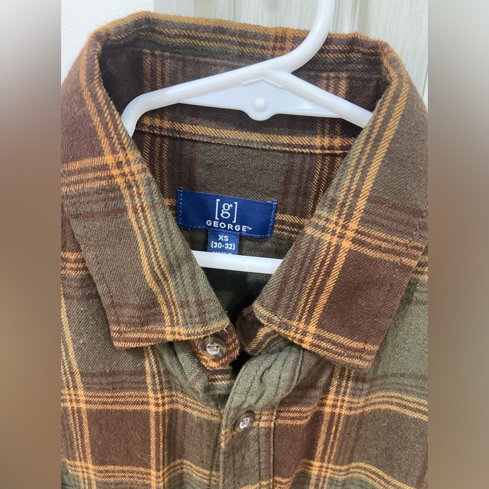 Flannel - Picture 2 of 4